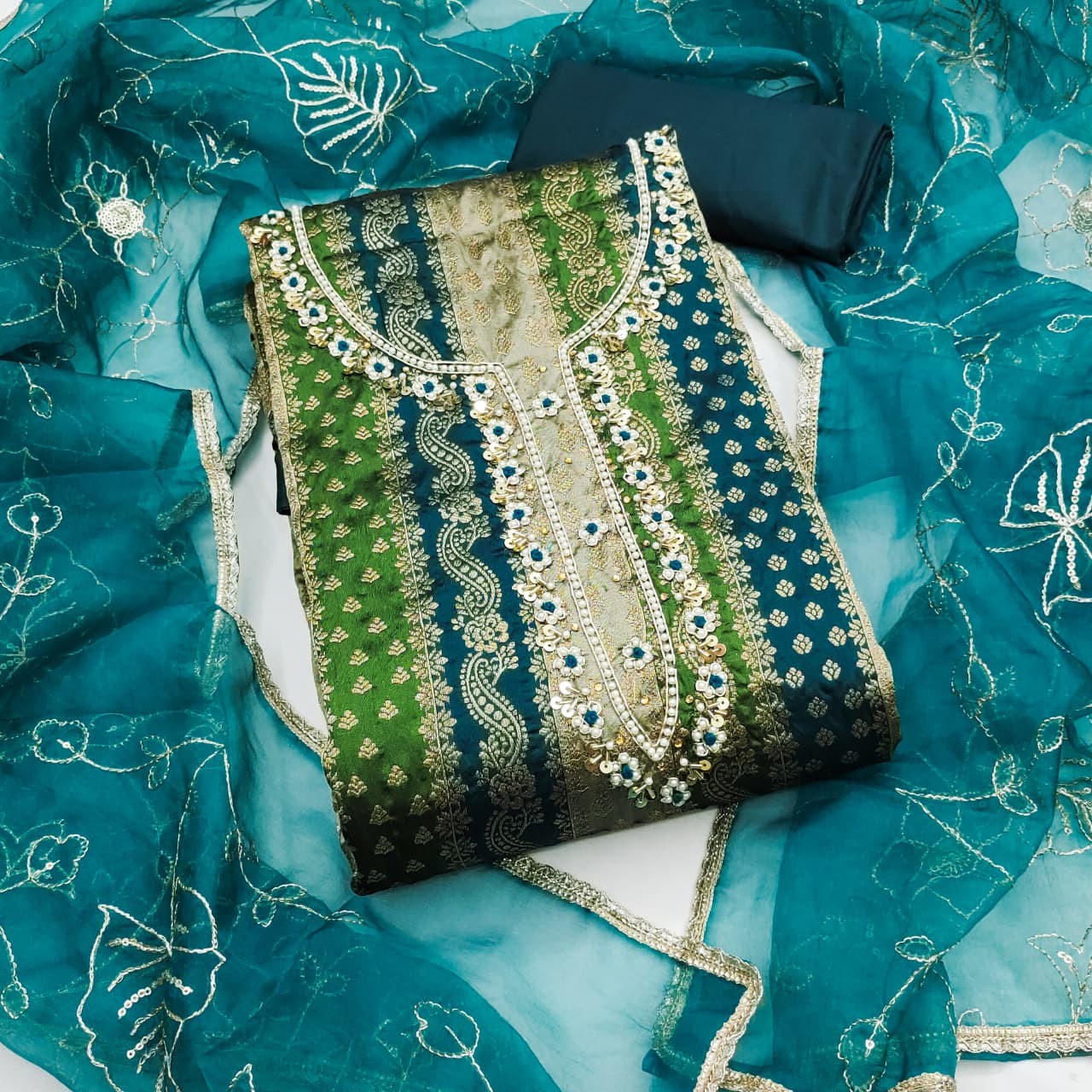 Sinoya Green - Image 2